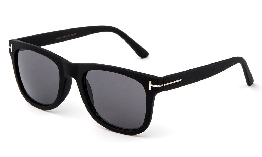Trendy Horned Rim Wayfarer Smoke Lens Matte Black Frame Sunglasses
